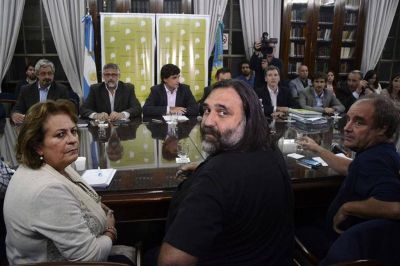 Colegios abiertos con pocos maestros: conf�a Macri en los no docentes para mitigar el paro de Ctera
