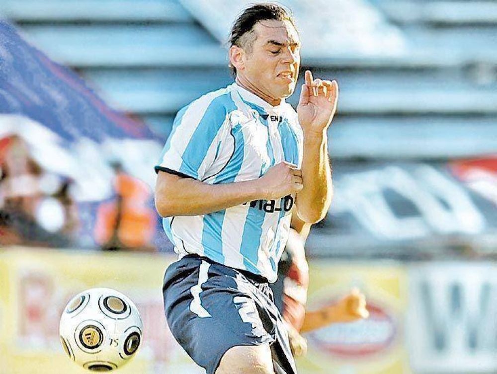 Castromn: "Sin la pelota, no pods ir al frente"
