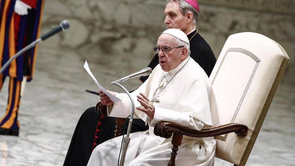 El Papa y el sufragio de los difuntos: las misas no se pagan!