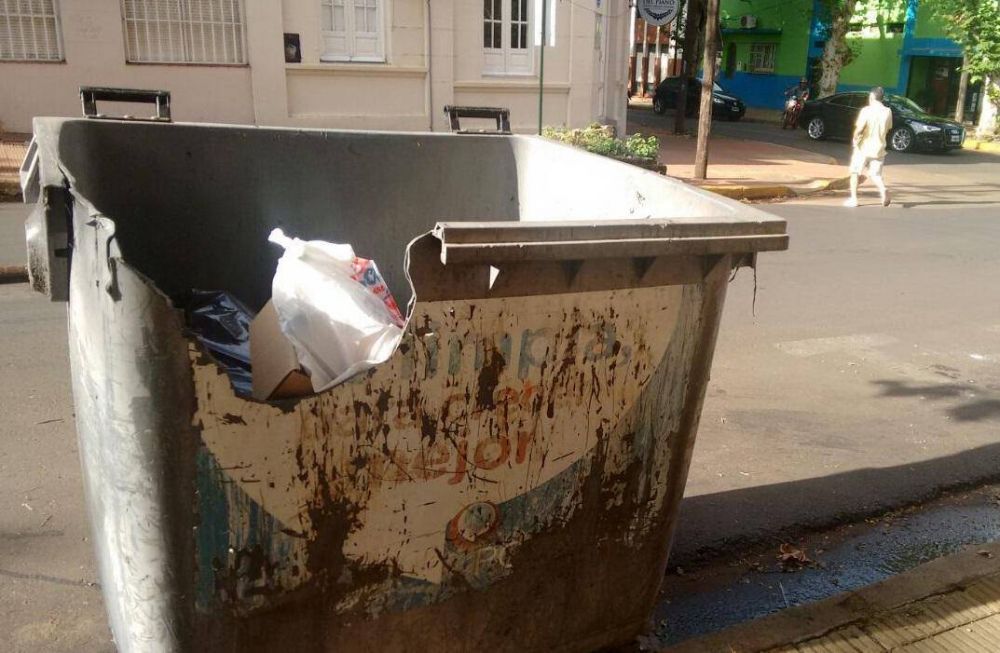 Repetto culp a los vecinos por abundancia de basura