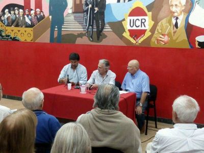 Casella y el triple riesgo de la UCR: arrastrada por fracaso de CAMBIEMOS, absorbida por el PRO o volverse intrascende