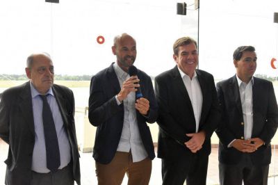 La foto que defini� el �lbum del verano