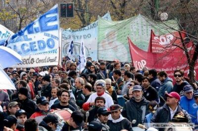 Salarios: M�dicos proponen acciones con docentes, judiciales y estatales para reclamarle a Vidal