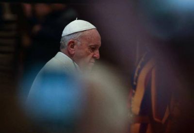 Francisco cumple 5 a�os como papa con una �guerra civil� en Vaticano