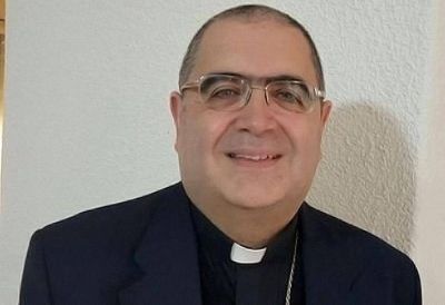 Un obispo le respondi� a Pe�a y cont� en qu� gasta los $46 mil que percibe del Estado
