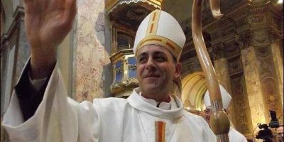 V�ctor Manuel Fern�ndez: 