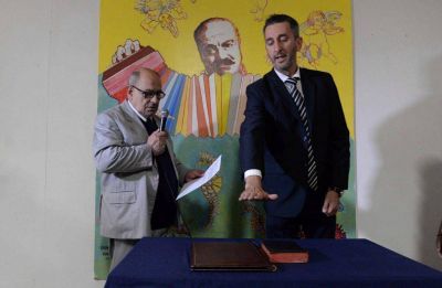 Dist�fano asumi� como secretario de Educaci�n