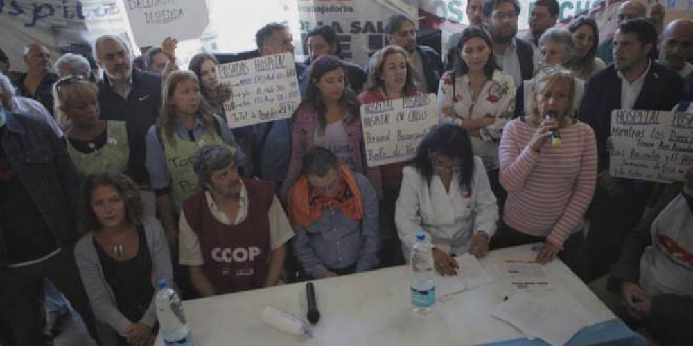 Trabajadores del Posadas denuncian que el gobierno quiere privatizar el hospital