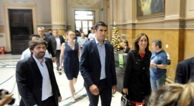 Intendentes peronistas quieren aprovechar la reforma pol�tica para desdoblar y evitar la 