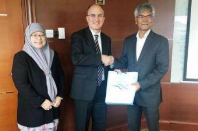 El Embajador argentino se reuni� con funcionarios de Brunei