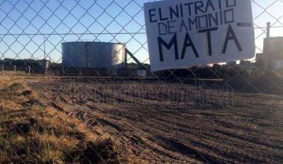 Advierten sobre los peligros de una planta de fertilizantes frente a la central termoel�ctrica local