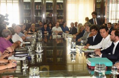 Docentes y Provincia, cara a cara: a la espera de 
