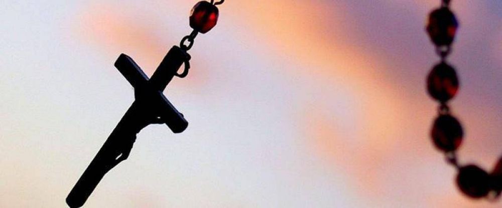�Celibato es pecado�: presentar�n un libro sobre el ex p�rroco de la capilla del parque Pereyra
