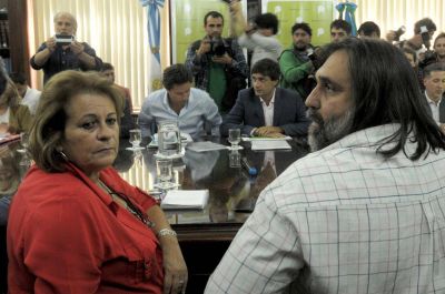 15%, cl�usula de revisi�n y $9 mil: amenaza Baradel con un paro y rechaza la cuarta oferta de Mariu