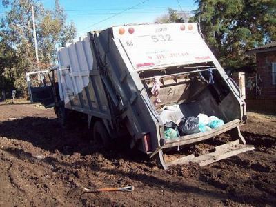 Prohibieron que el Municipio y la 9 de Julio arrojen basura en una cava