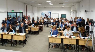 La oposici�n carga contra la licitaci�n de la basura