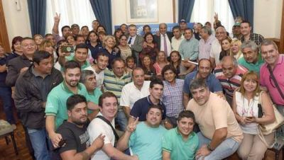 Estatales tucumanos acordaron 17% y una suma no remunerativa