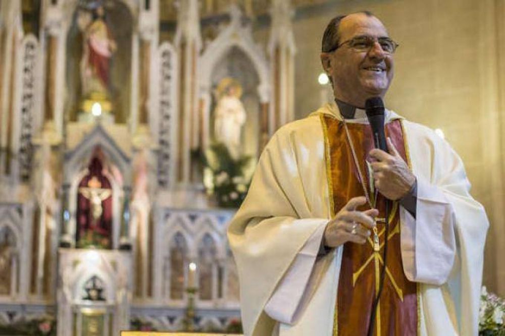 El Obispo de Azul rechaz� el debate sobre el aborto y propuso que la Iglesia se �haga cargo� de los beb�s