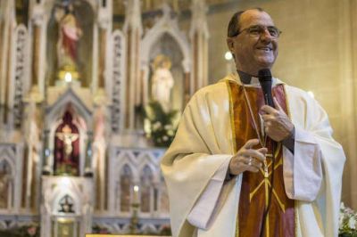 El Obispo de Azul rechaz� el debate sobre el aborto y propuso que la Iglesia se �haga cargo� de los beb�s