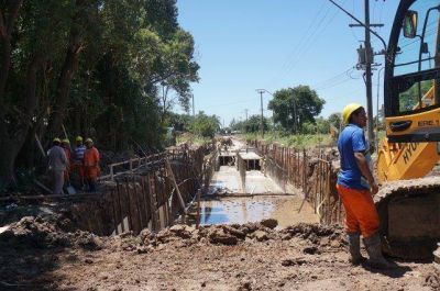 Prev�n inaugurar en mayo las obras del desag�e Larrea