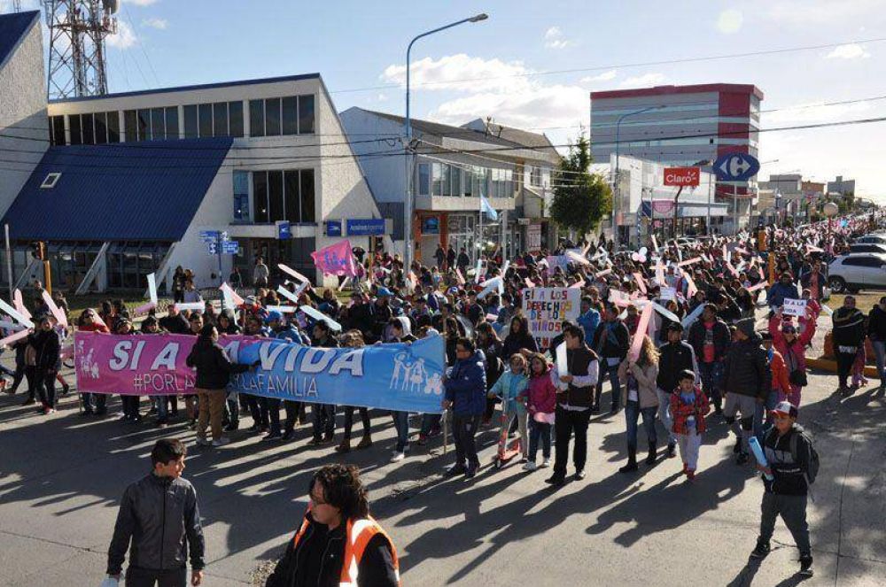 TIERRA DEL FUEGO: Legalizacin del aborto: Marchas a favor y en contra