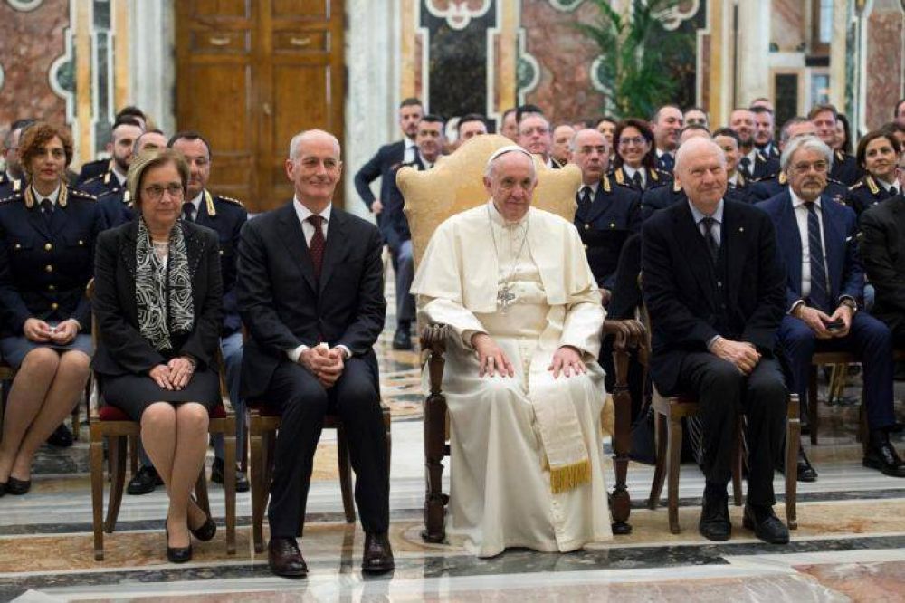 Seguridad del Vaticano: El Papa agradece su labor a los custodios