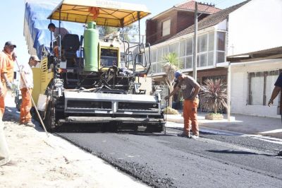 Inician el asfalto del nuevo tramo de la avenida 10