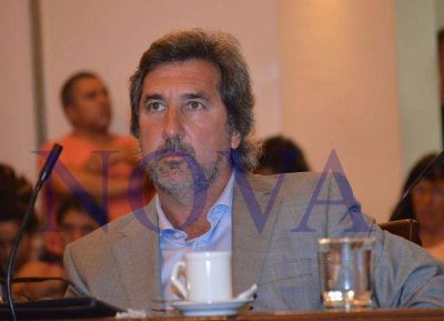 Issin se cans� de Rojas y peg� el portazo