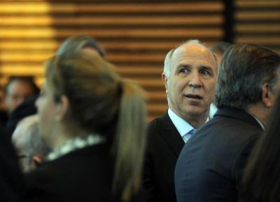En el Gobierno dicen que Lorenzetti le minti� a Macri