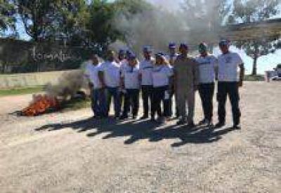Trabajadores del Country Loma Linda realizaron una nueva jornada de protesta