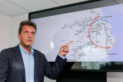 Massa teje alianzas, arma equipos y suma millas de vuelo en su af�n por no quedar marginado
