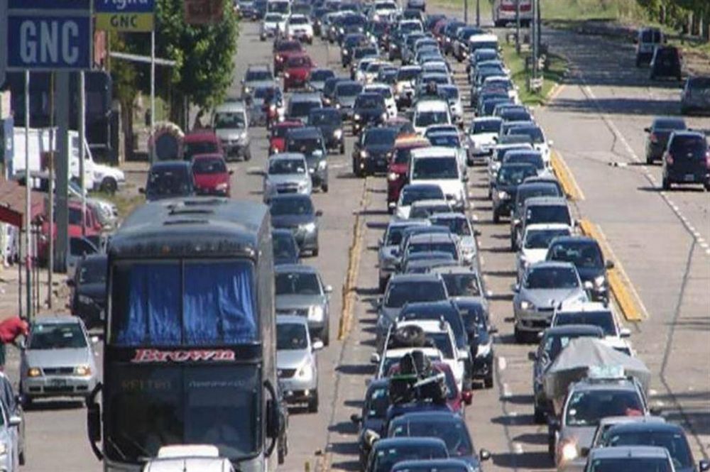 La Argentina en cuatro ruedas: el 70% de los viajes se hace en auto