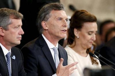 Canje de pasajes: busca el Gobierno blanquear los sobresueldos y golpea la imagen de Diputados