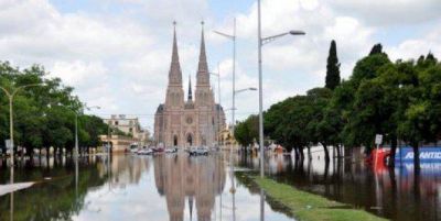 Inundaciones en La Plata: A 5 a�os, rezan por las v�ctimas y damnificados