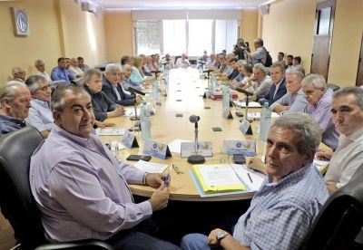 En busca de consenso, la CGT posterga la elecci�n de una nueva jefatura