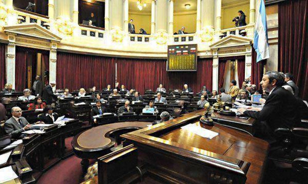 En Senado modificaron el proyecto del impuestazo tecnol�gico