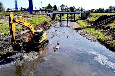 Analizan diversas medidas para reorganizar el mantenimiento de los arroyos de La Plata
