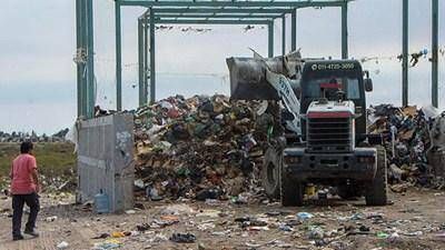Cast�n desminti� a Agulleiro sobre la acumulaci�n de basura en la planta
