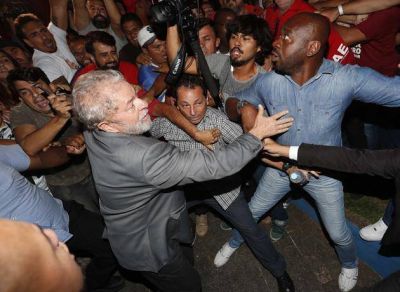 Auge, gloria y ca�da: Lula es el primer expresidente de la historia de Brasil que va preso por corrupci�n