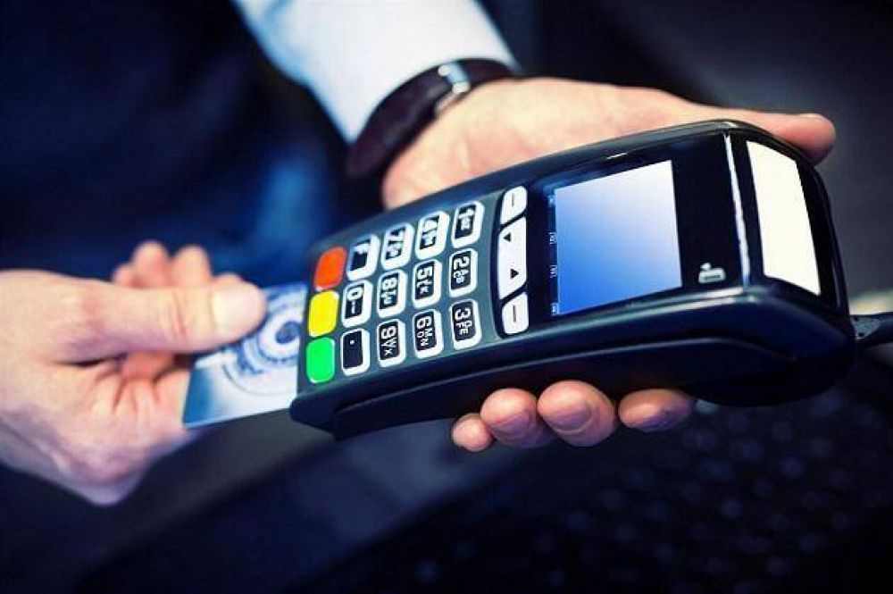 AFIP advirti� que habr� clausuras para quienes rechacen el uso de posnet