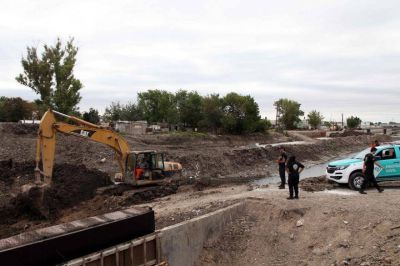 La Plata: Municipio y Provincia suman medidas conjuntas para aumentar la prevenci�n en Gesti�n del Riesgo