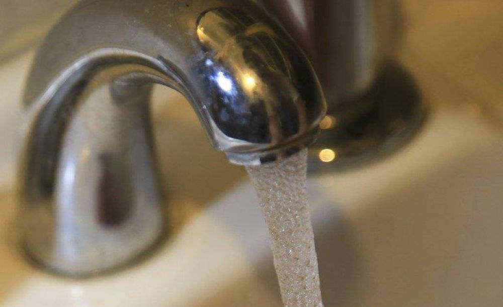 Tarifazo: un hospital deber pagar $ 371.000 de agua