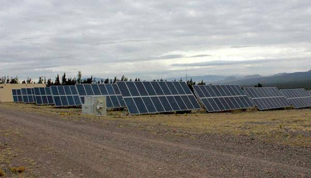Genneia compr tres parques solares en San Juan