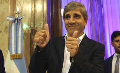 El Gobierno endeuda a la Argentina por U$S 850 millones y 30.000 millones de pesos