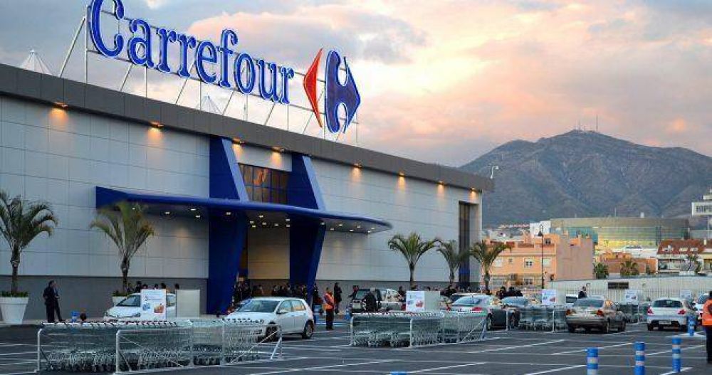 Empleados de Comercio marcharn contra el ajuste en Carrefour, que prepara un plan de retiros volutnarios