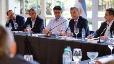 Macri: “Es una vergüenza que estemos tirando la caca al río”