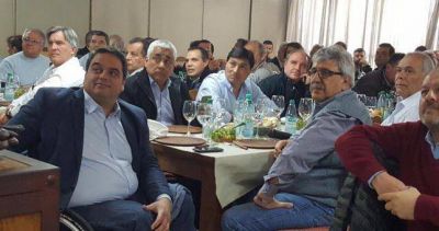 Ayala dice que sigue en Cambiemos y quiere una CGT �sin piqueteros�