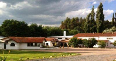 La f�brica de alfajores �Estancia El Rosario� al borde del cierre
