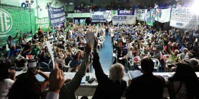Las CTA y Pablo Moyano convocaron a dos jornadas de protesta contra los tarifazos