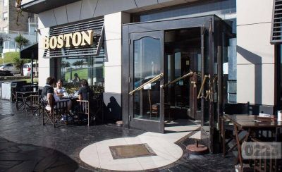 Ante la falta de pagos, los trabajadores de la Boston realizan un paro �por tiempo indeterminado�